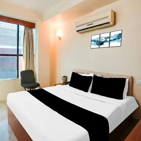 Hotel Collection O Collectorate Circle